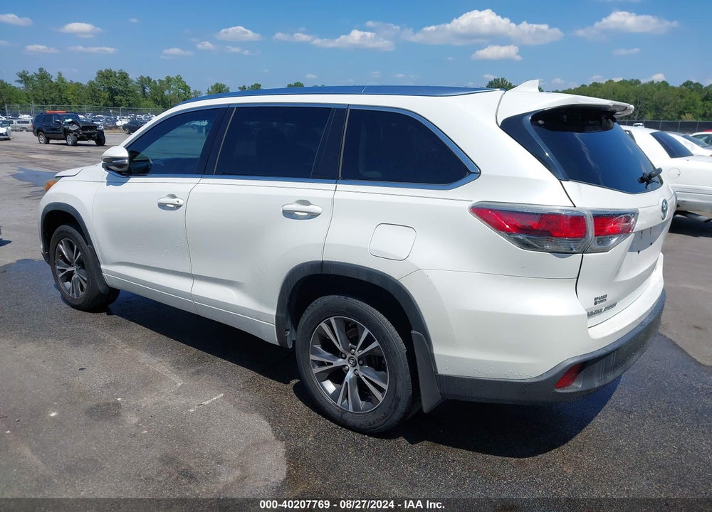 2016 TOYOTA HIGHLANDER XLE V6 VIN: 5TDJKRFHXGS259327