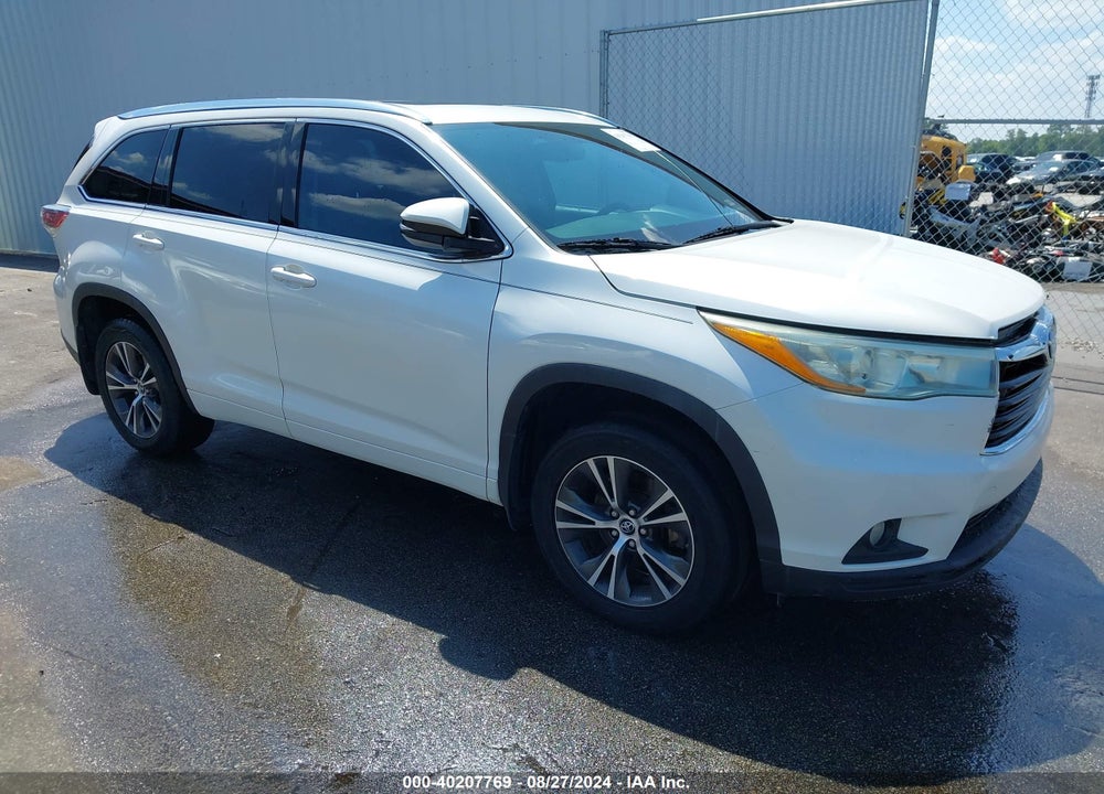 2016 TOYOTA HIGHLANDER XLE V6 VIN: 5TDJKRFHXGS259327