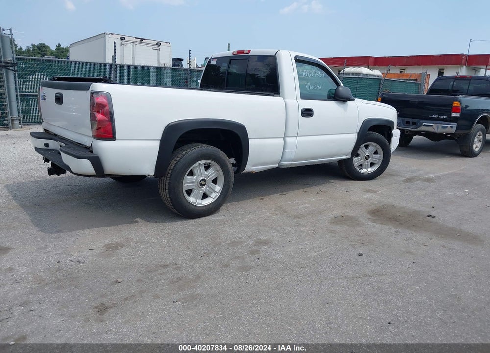 2005 CHEVROLET SILVERADO 1500 WORK TRUCK VIN: 1GCEK14T35Z173525