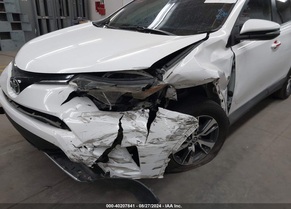 2016 TOYOTA RAV4 XLE VIN: 2T3WFREV5GW248509