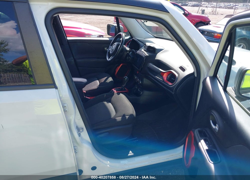 2015 JEEP RENEGADE TRAILHAWK VIN: ZACCJBCT0FPB70441