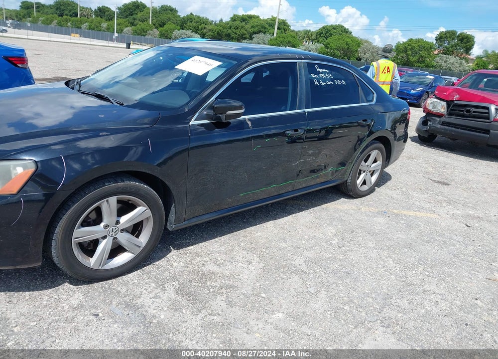 2012 VOLKSWAGEN PASSAT VIN: 1VWBH7A38CC077850
