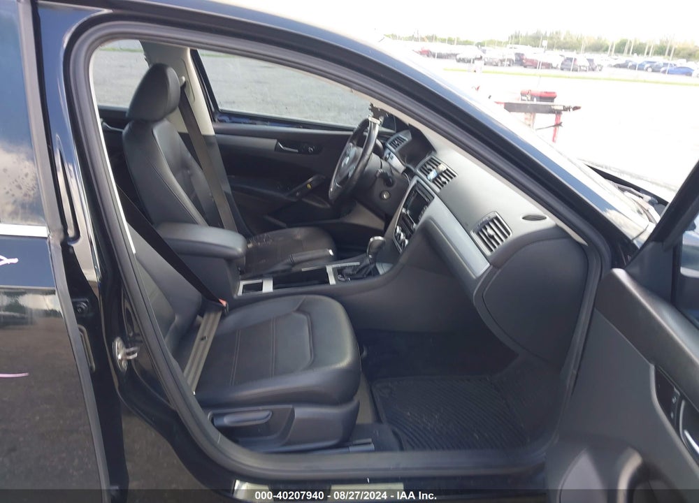 2012 VOLKSWAGEN PASSAT VIN: 1VWBH7A38CC077850