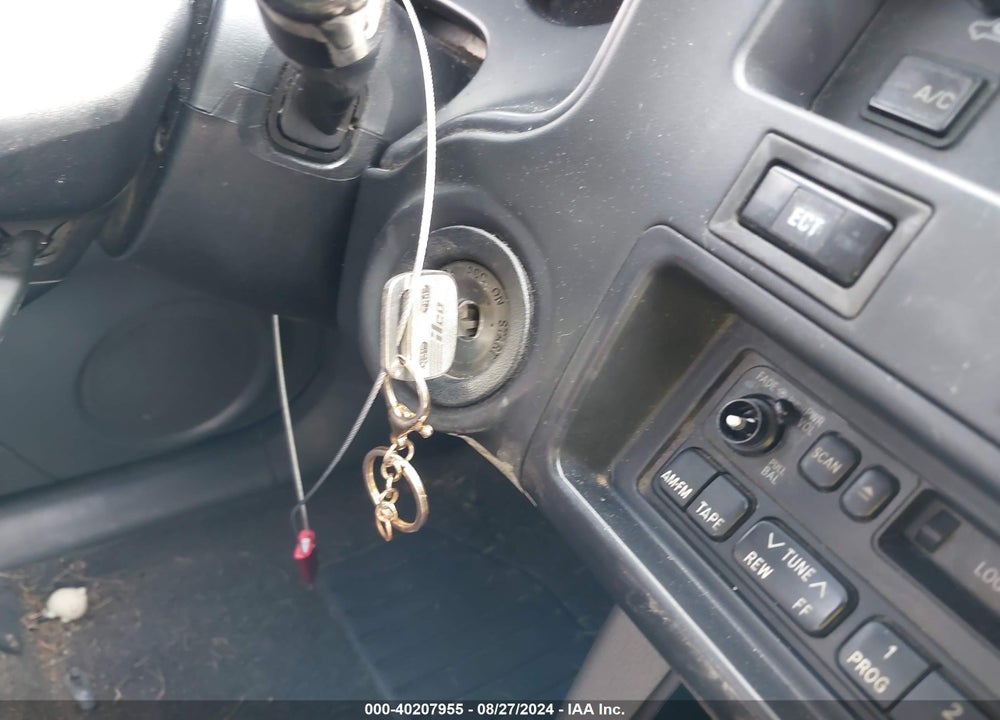 1997 TOYOTA RAV4 VIN: JT3HP10V9V7063780
