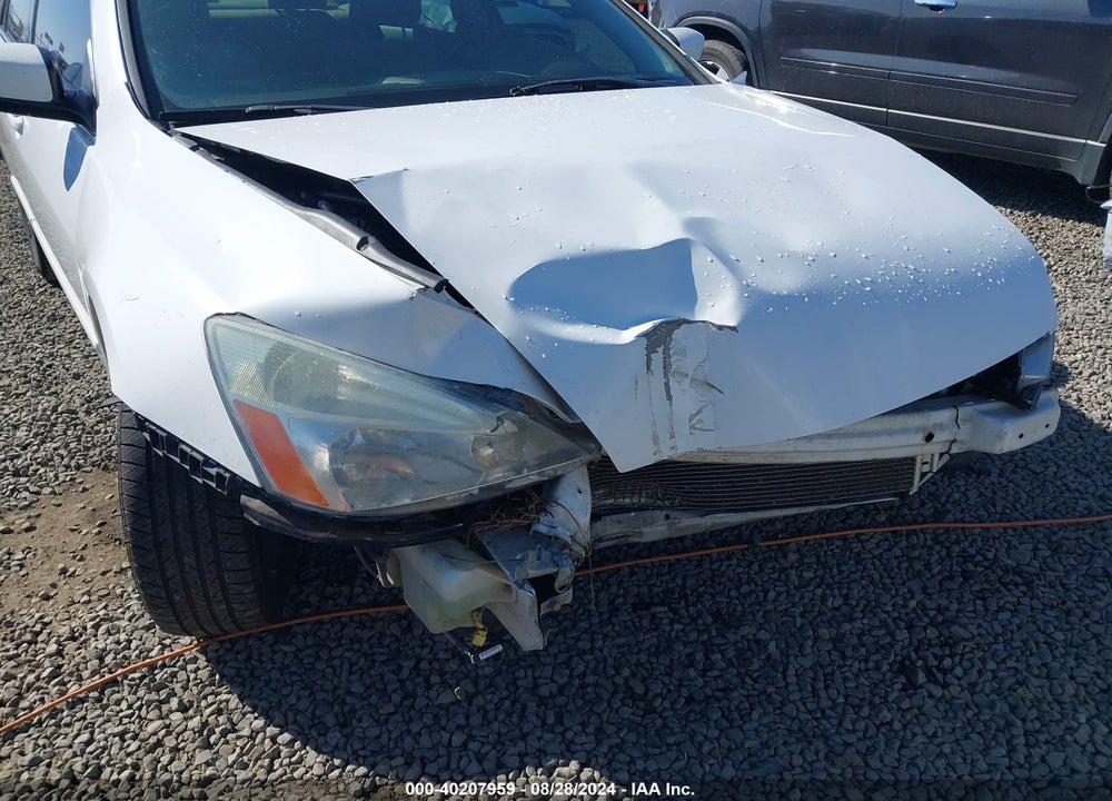 2004 HONDA ACCORD 2.4 LX VIN: 1HGCM55484A148411