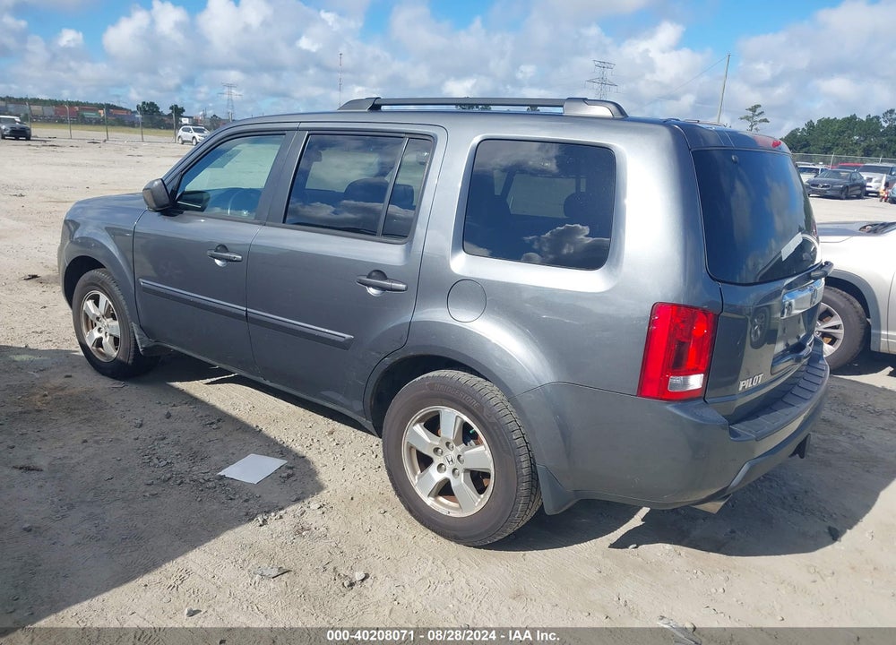 2010 HONDA PILOT EX-L VIN: 5FNYF4H65AB018353