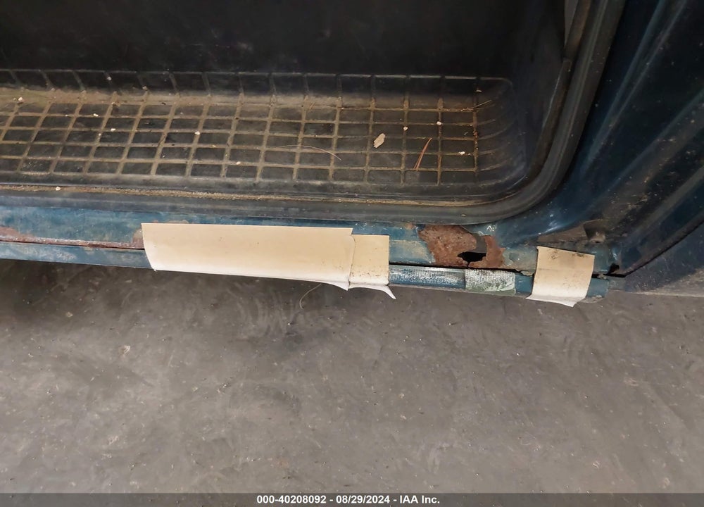 2001 CHEVROLET ASTRO LS VIN: 1GNEL19W11B103757