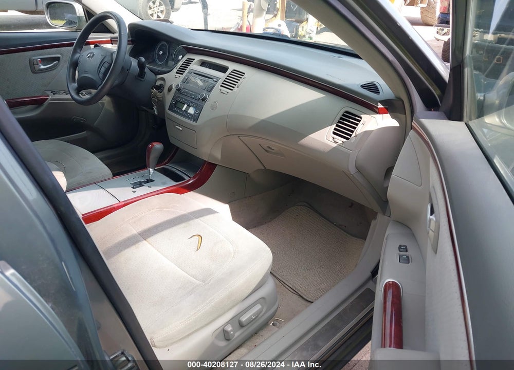2007 HYUNDAI AZERA LIMITED/SE VIN: KMHFC46F27A224620
