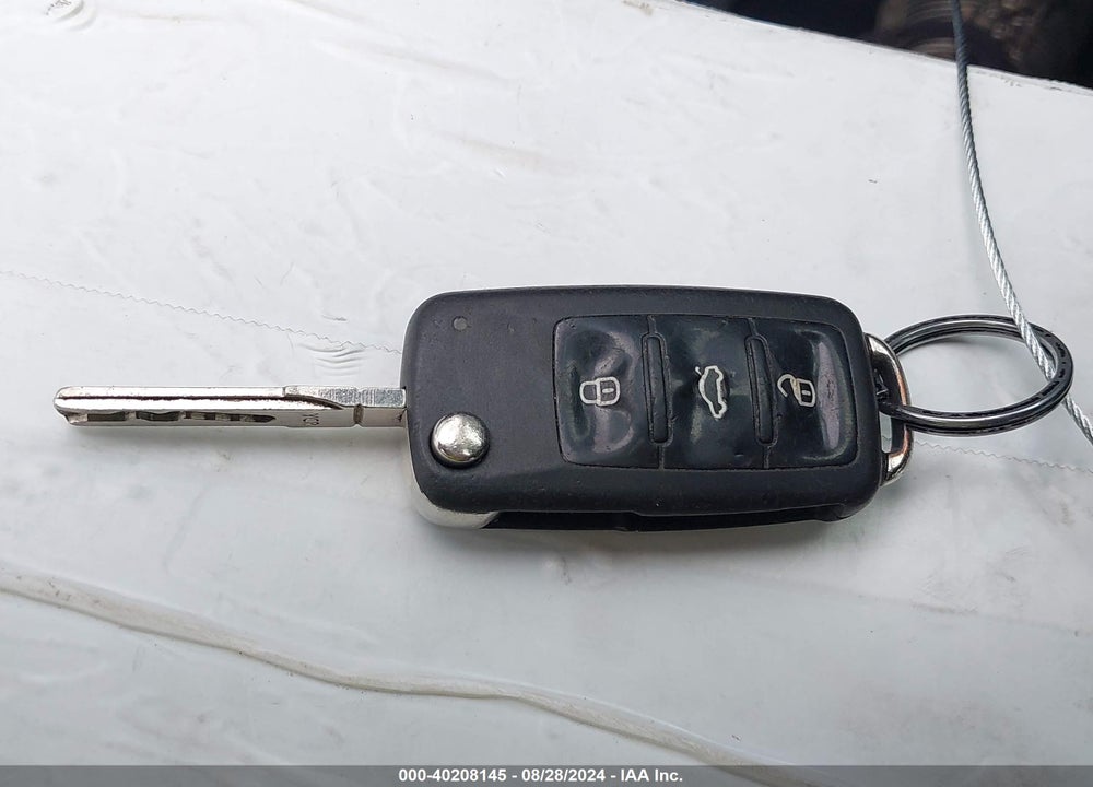2014 VOLKSWAGEN JETTA 1.8T SE VIN: 3VWD17AJ3EM266211