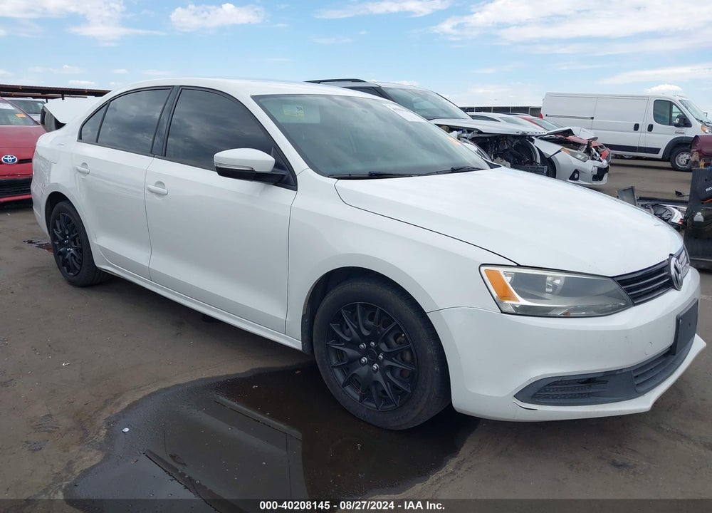 2014 VOLKSWAGEN JETTA 1.8T SE VIN: 3VWD17AJ3EM266211