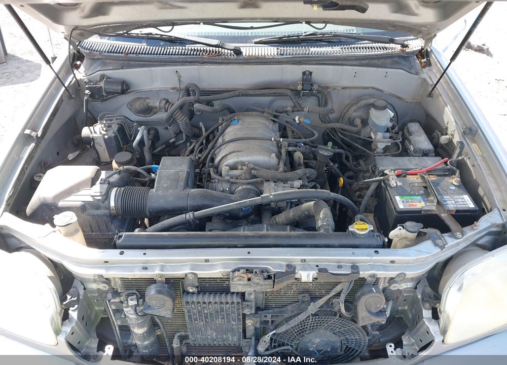 2002 TOYOTA SEQUOIA SR5 V8 VIN: 5TDBT44A72S073571
