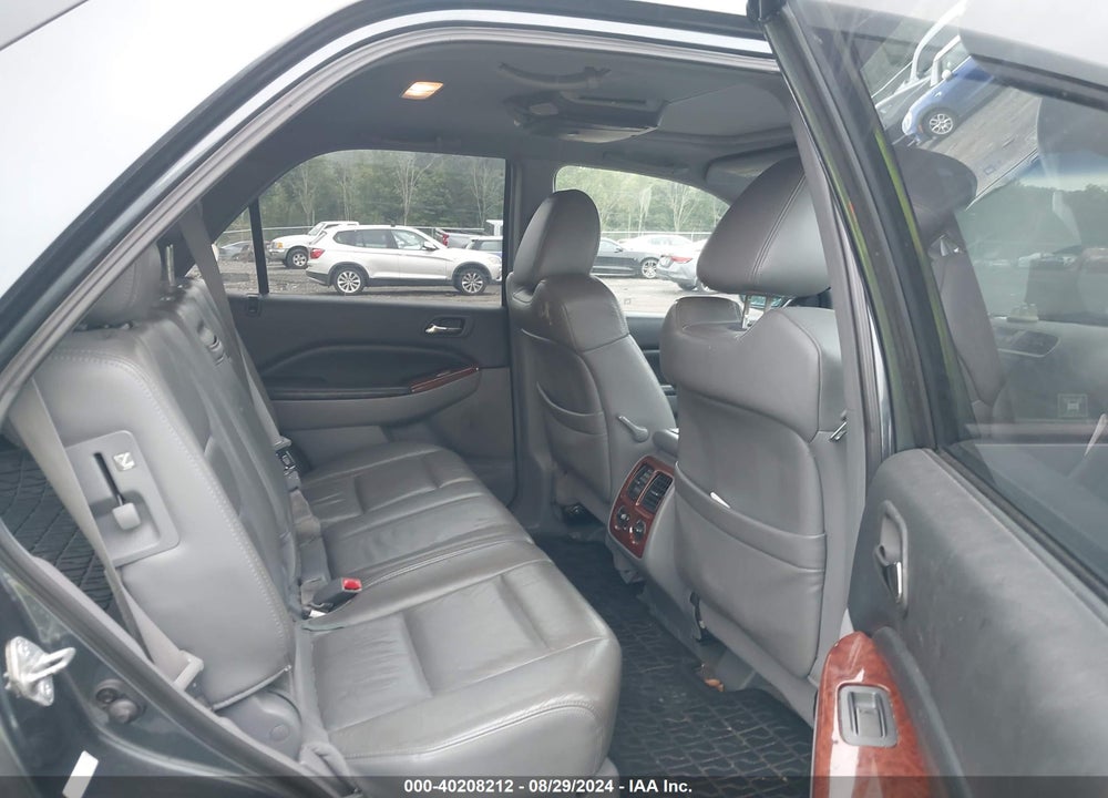 2005 ACURA MDX VIN: 2HNYD18235H550888