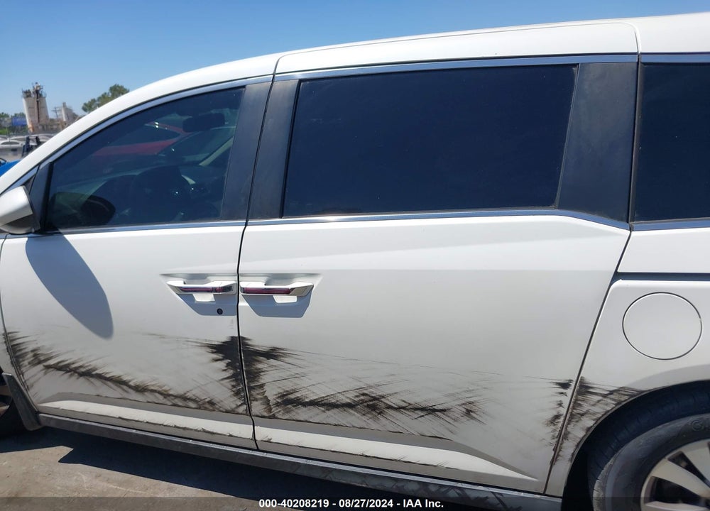 2015 HONDA ODYSSEY EX-L VIN: 5FNRL5H6XFB099828