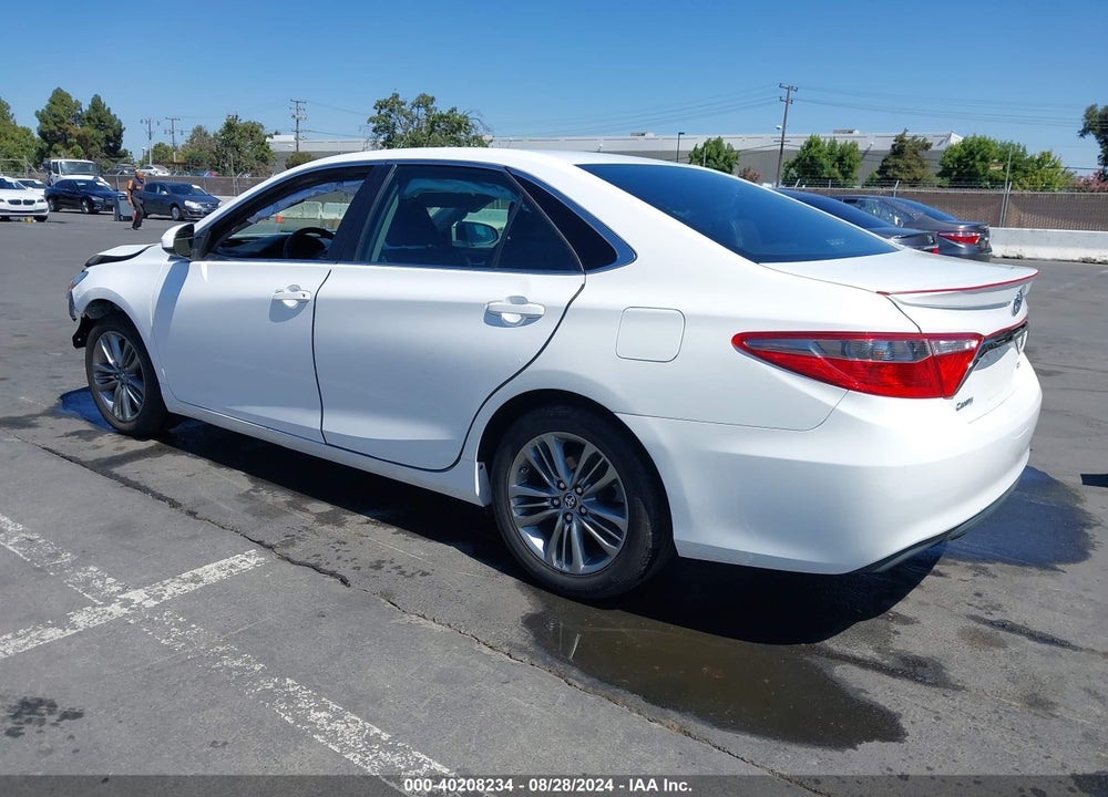 2016 TOYOTA CAMRY SE VIN: 4T1BF1FK8GU264085