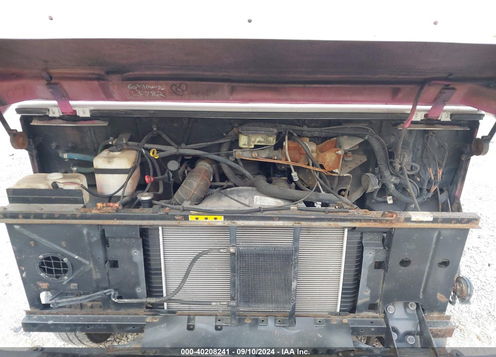2000 WORKHORSE CUSTOM CHASSIS FORWARD CONTROL CHASSIS P3500 VIN: 5B4HP32R2Y3319010