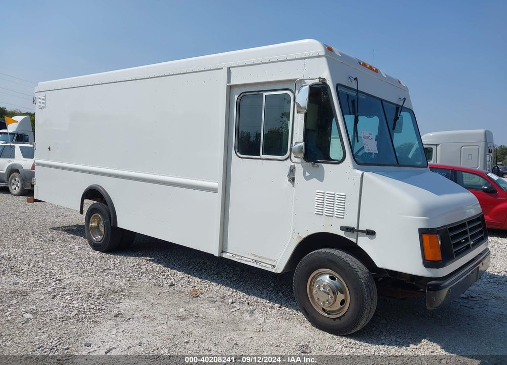 2000 WORKHORSE CUSTOM CHASSIS FORWARD CONTROL CHASSIS P3500 VIN: 5B4HP32R2Y3319010