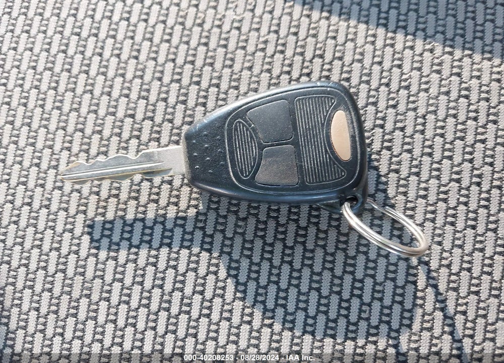 2007 JEEP COMPASS SPORT VIN: 1J8FF47W37D140596