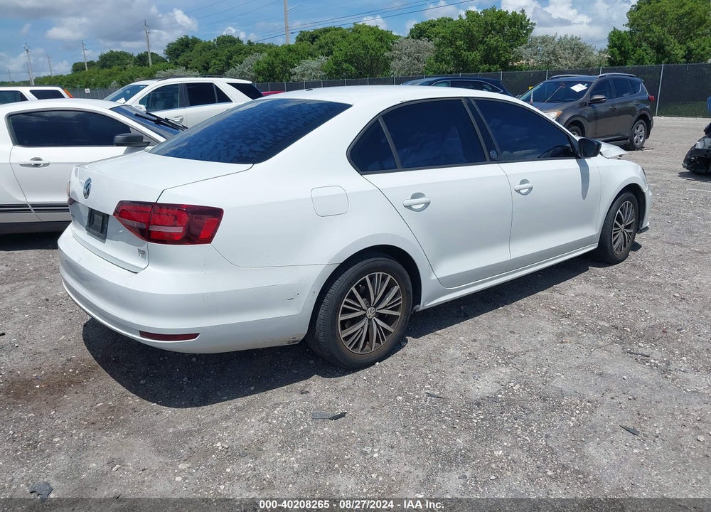 2018 VOLKSWAGEN JETTA 1.4T SE/1.4T WOLFSBURG EDITION VIN: 3VWDB7AJXJM207499