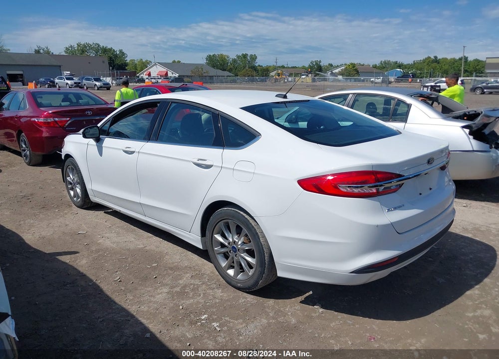2017 FORD FUSION SE VIN: 3FA6P0H76HR235317