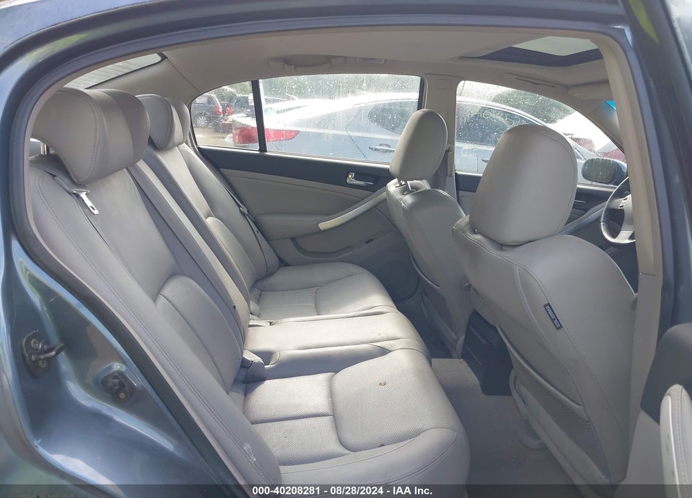 2005 INFINITI G35 VIN: JNKCV51E05M206617