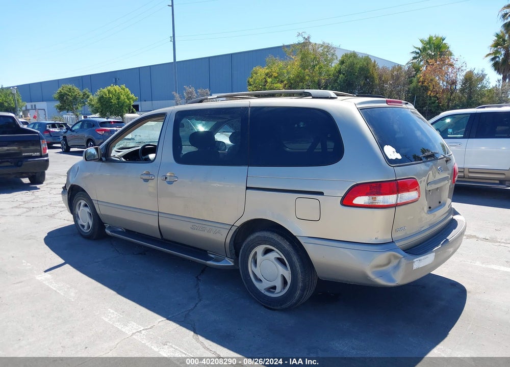 2001 TOYOTA SIENNA XLE VIN: 4T3ZF13C81U394622