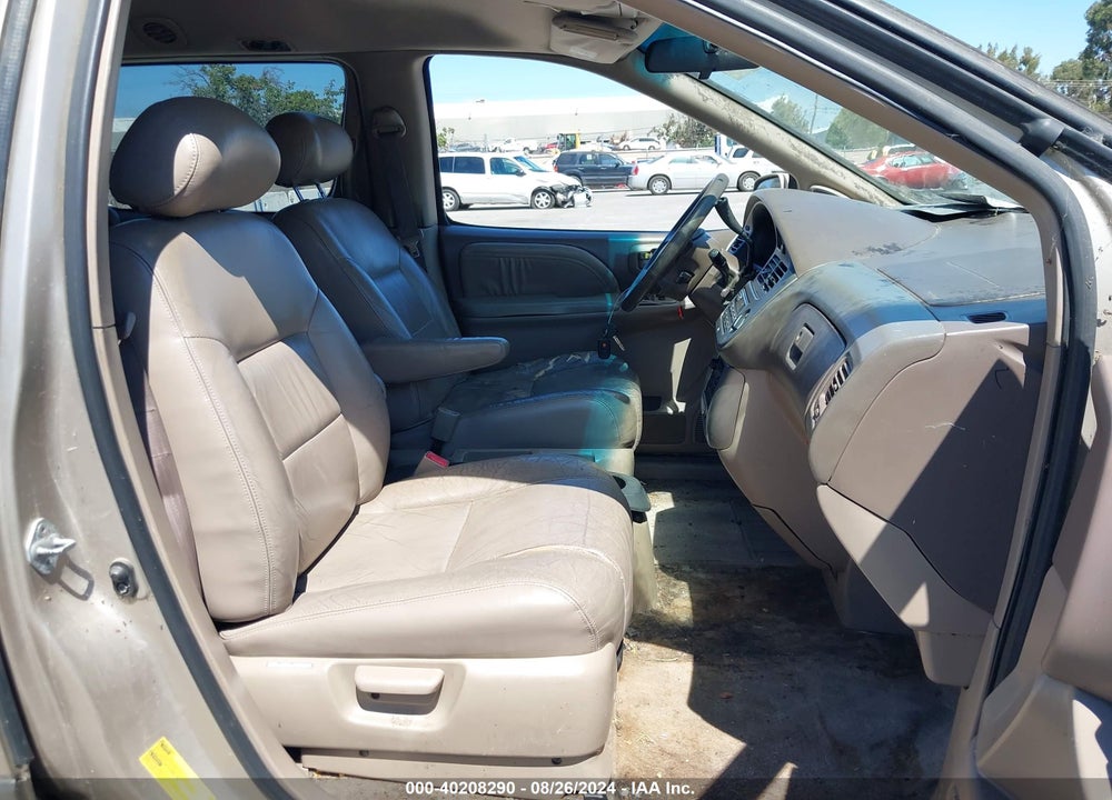 2001 TOYOTA SIENNA XLE VIN: 4T3ZF13C81U394622