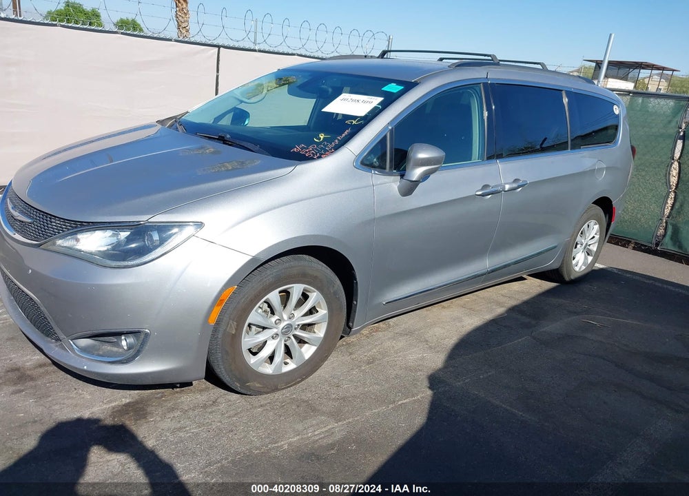 2017 CHRYSLER PACIFICA TOURING L VIN: 2C4RC1BG8HR591193