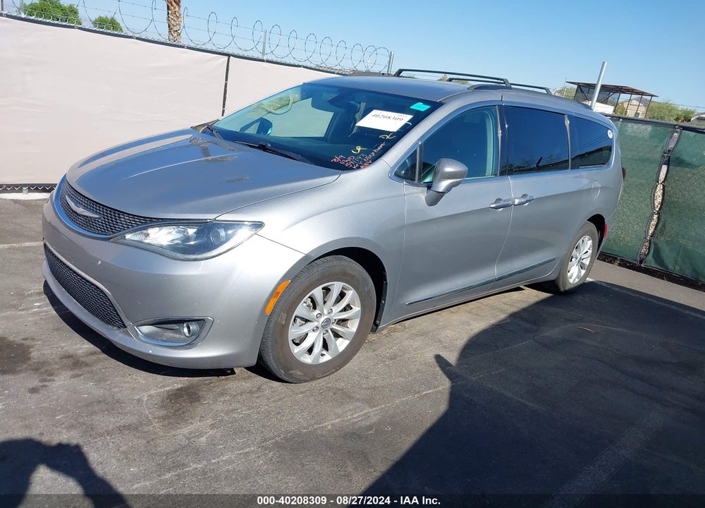 2017 CHRYSLER PACIFICA TOURING L VIN: 2C4RC1BG8HR591193