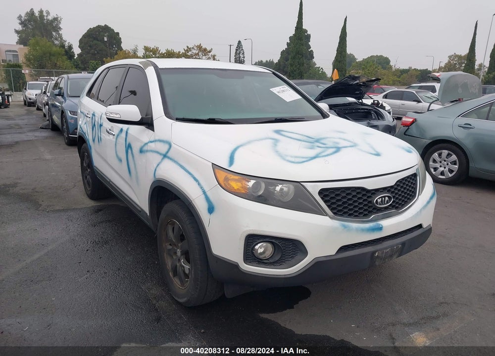 2013 KIA SORENTO VIN: 5XYKT4A15DG418343