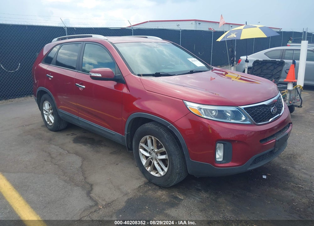 2014 KIA SORENTO LX VIN: 5XYKT3A6XEG527159