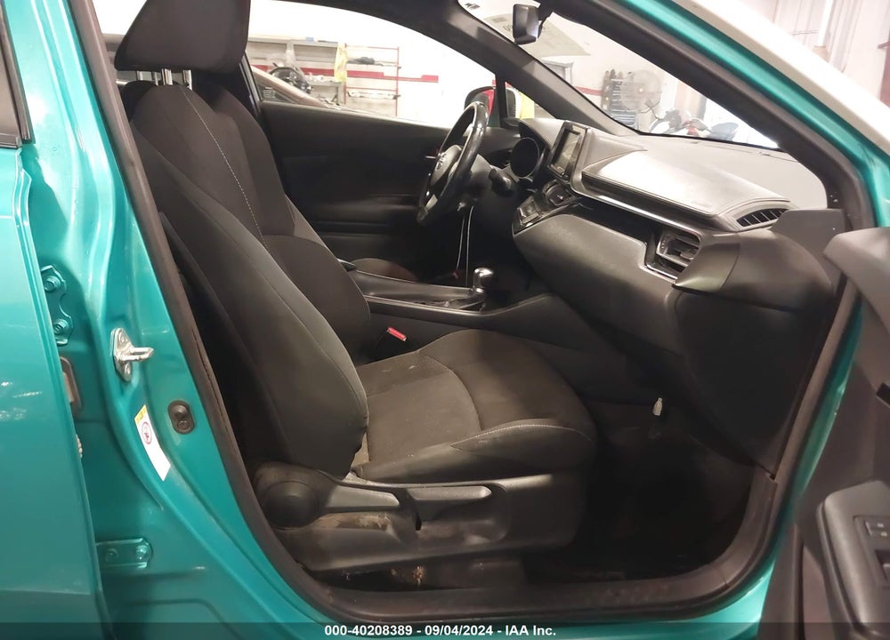 2018 TOYOTA C-HR XLE PREMIUM VIN: JTNKHMBX8J1009751