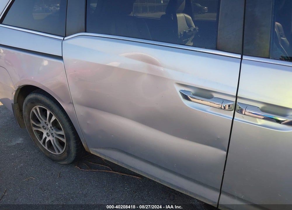 2011 HONDA ODYSSEY EX-L VIN: 5FNRL5H60BB097242