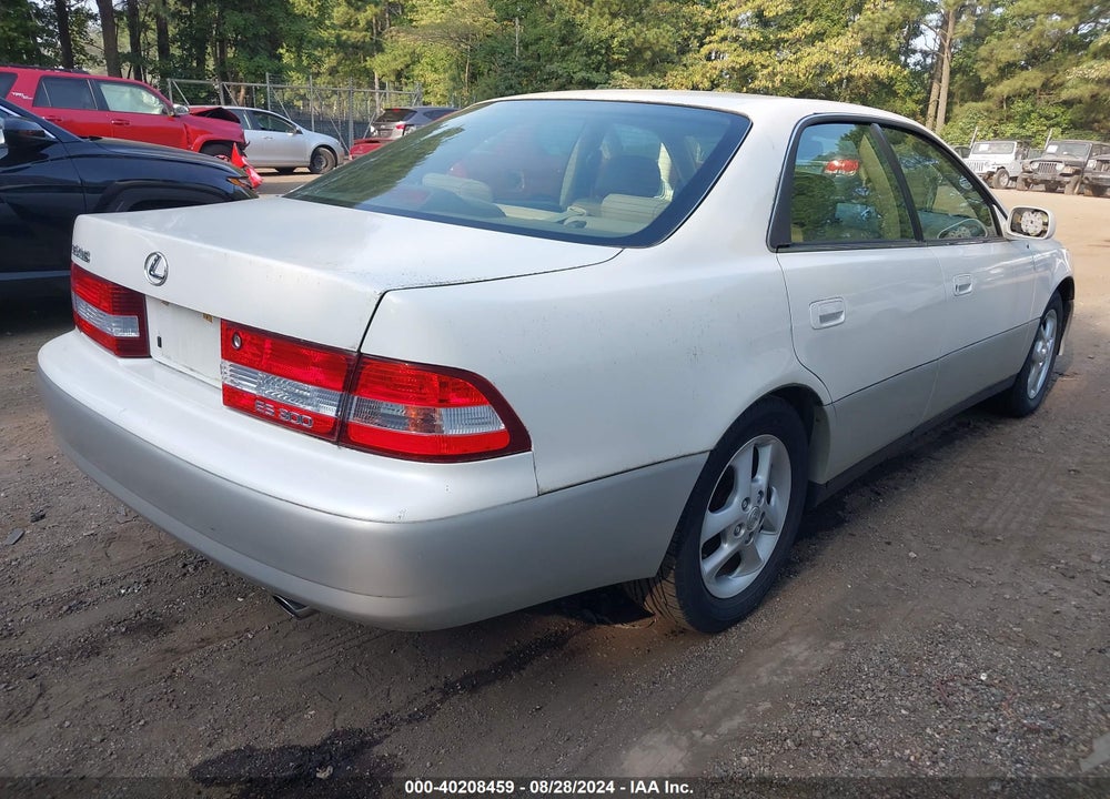 2001 LEXUS ES 300 VIN: JT8BF28G510328650