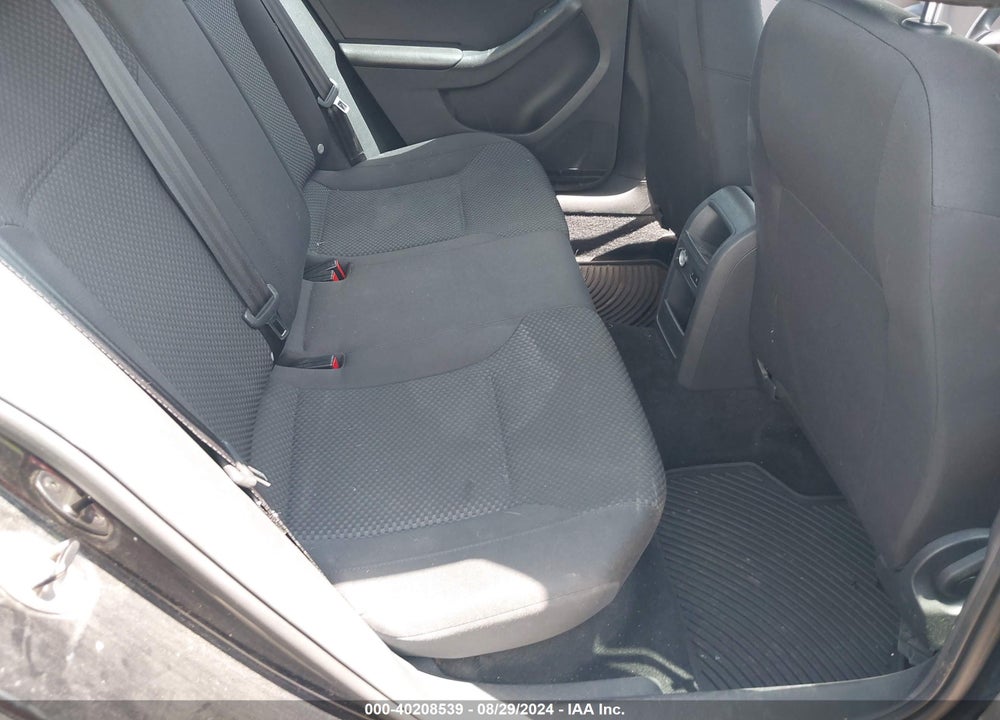 2013 VOLKSWAGEN JETTA 2.0L S VIN: 3VW2K7AJ6DM289050