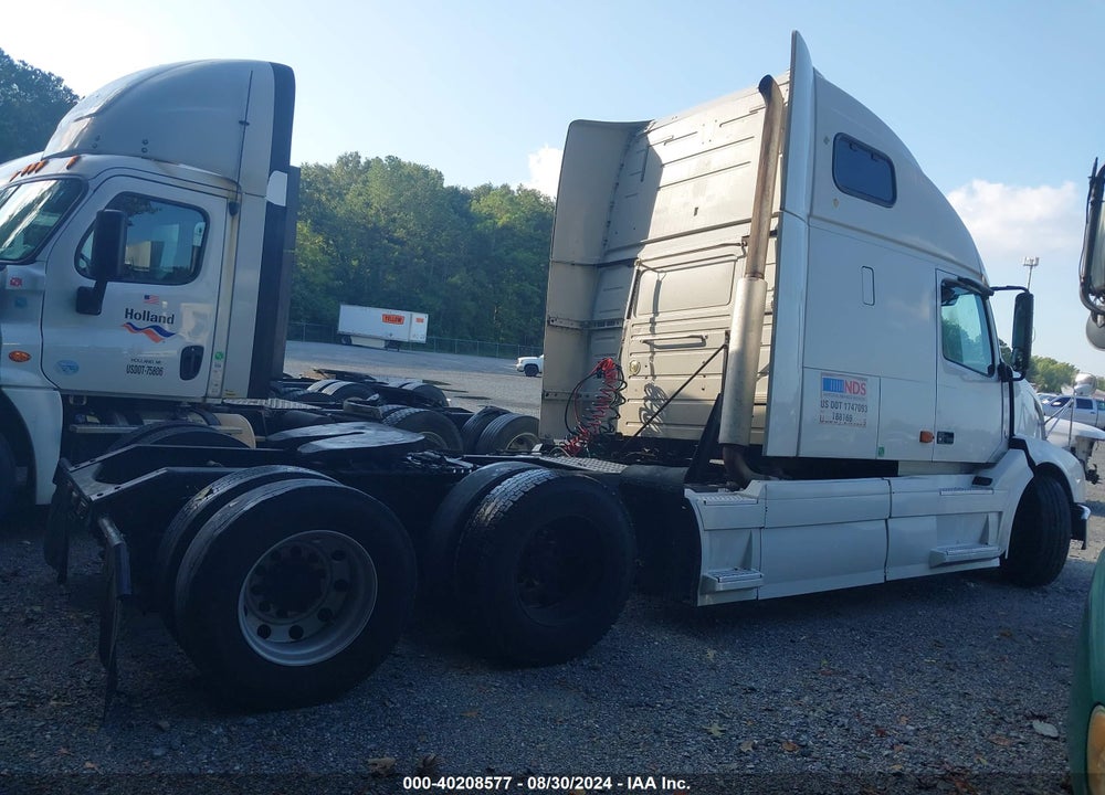 2007 VOLVO VN VNL VIN: 4V4NC9GH77N477880