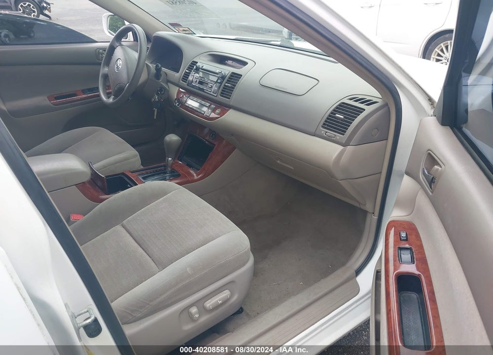 2005 TOYOTA CAMRY XLE VIN: 4T1BE30K15U634023