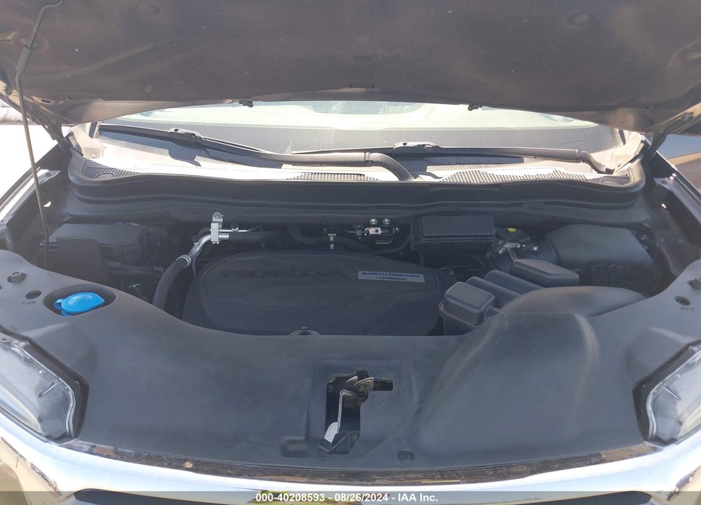 2018 HONDA RIDGELINE RTL-E VIN: 5FPYK3F71JB007519