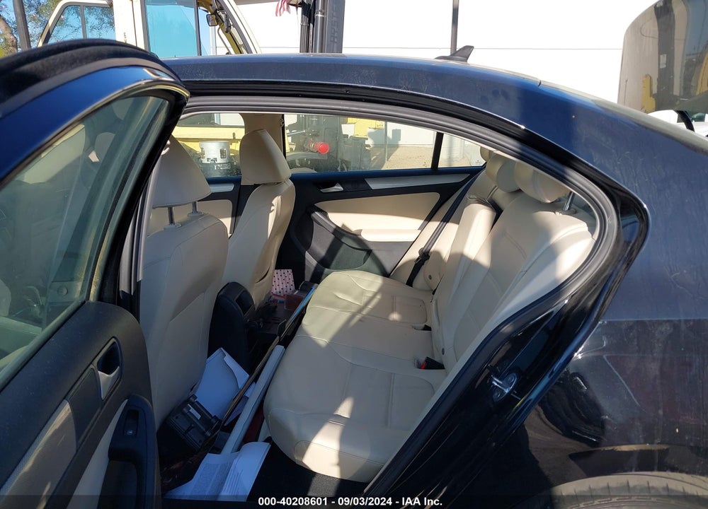 2017 VOLKSWAGEN JETTA 1.4T SE VIN: 3VWDB7AJ9HM236499
