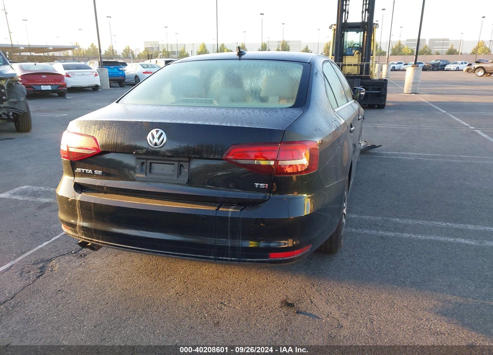 2017 VOLKSWAGEN JETTA 1.4T SE VIN: 3VWDB7AJ9HM236499