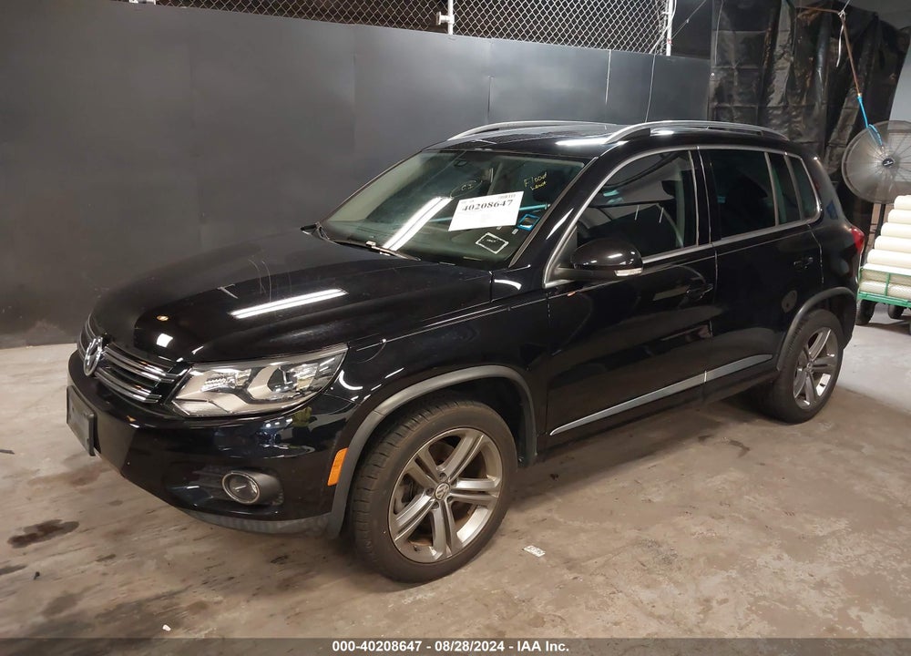 2017 VOLKSWAGEN TIGUAN 2.0T SPORT VIN: WVGUV7AX2HK029860