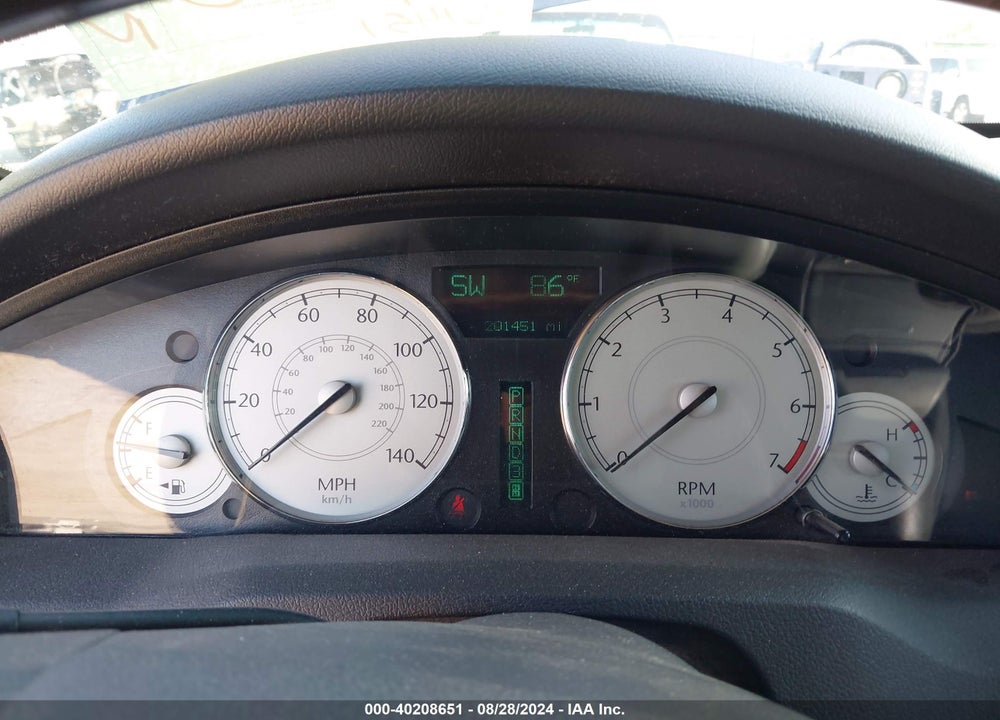2005 CHRYSLER 300 TOURING VIN: 2C3AA53G05H632107