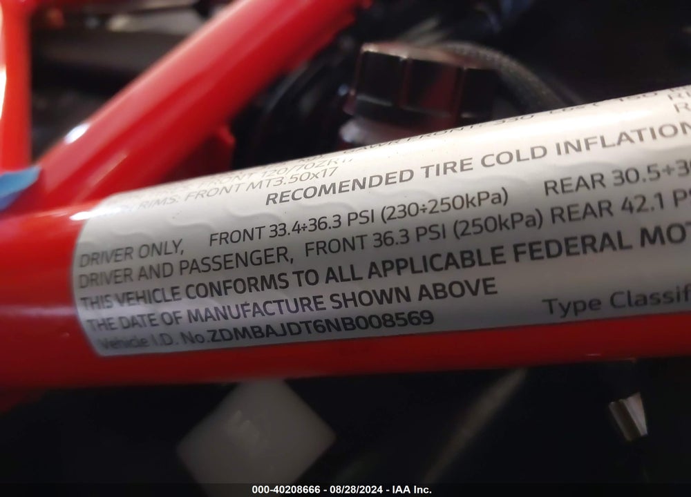 2022 DUCATI HYPERMOTARD 950/950 SP VIN: ZDMBAJDT6NB008569