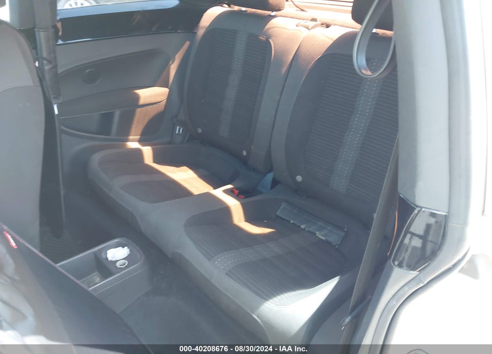 2012 VOLKSWAGEN BEETLE VIN: 3VWVA7AT0CM653317