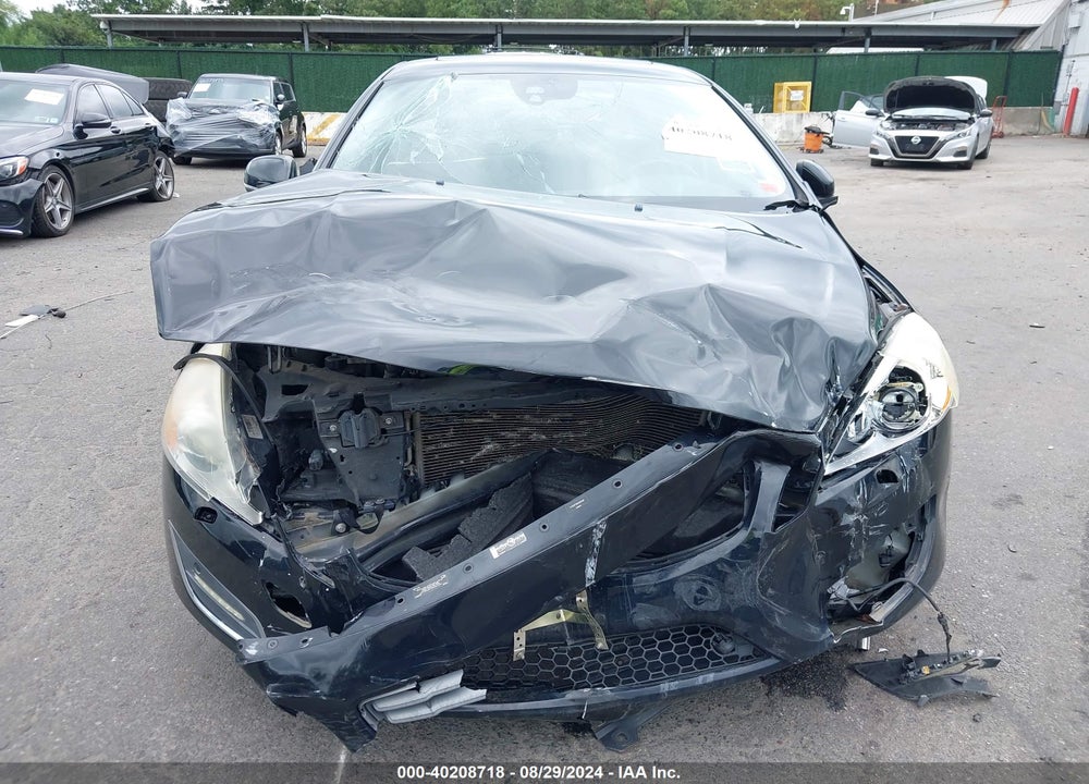 2013 VOLVO S60 T5/T5 PLATINUM/T5 PREMIER/T5 PREMIER PLUS VIN: YV1612FH5D2205480