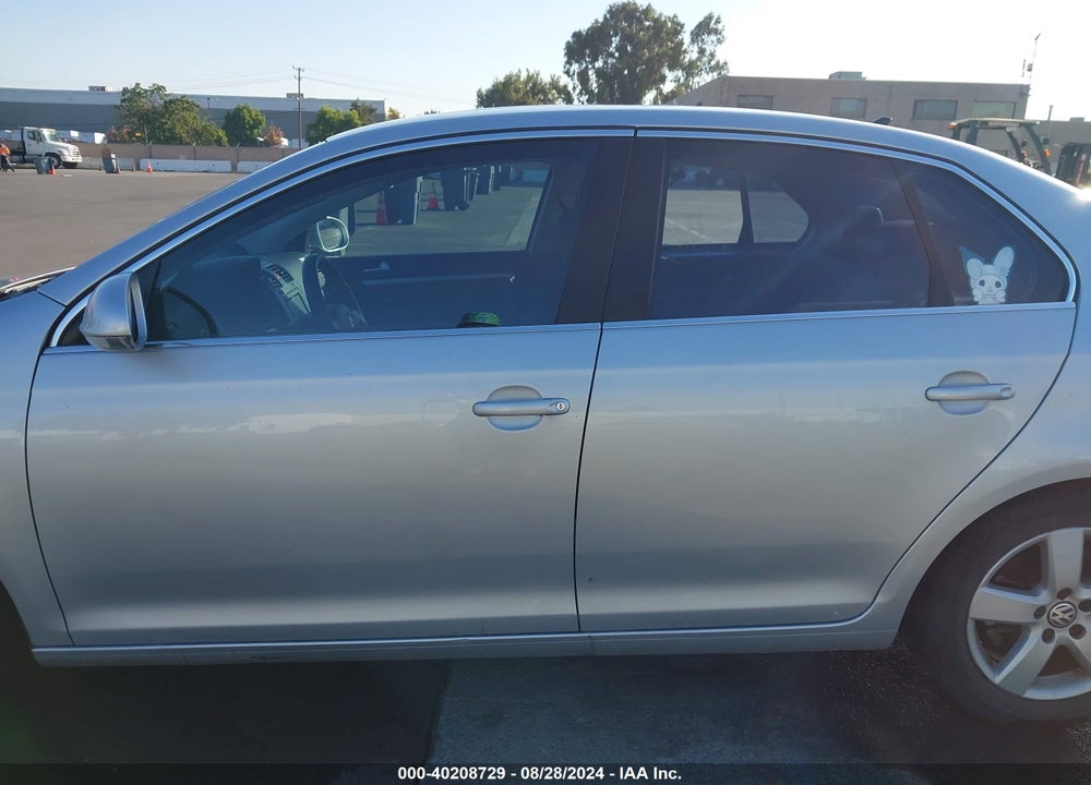 2009 VOLKSWAGEN JETTA VIN: 3VWRZ71K59M122687