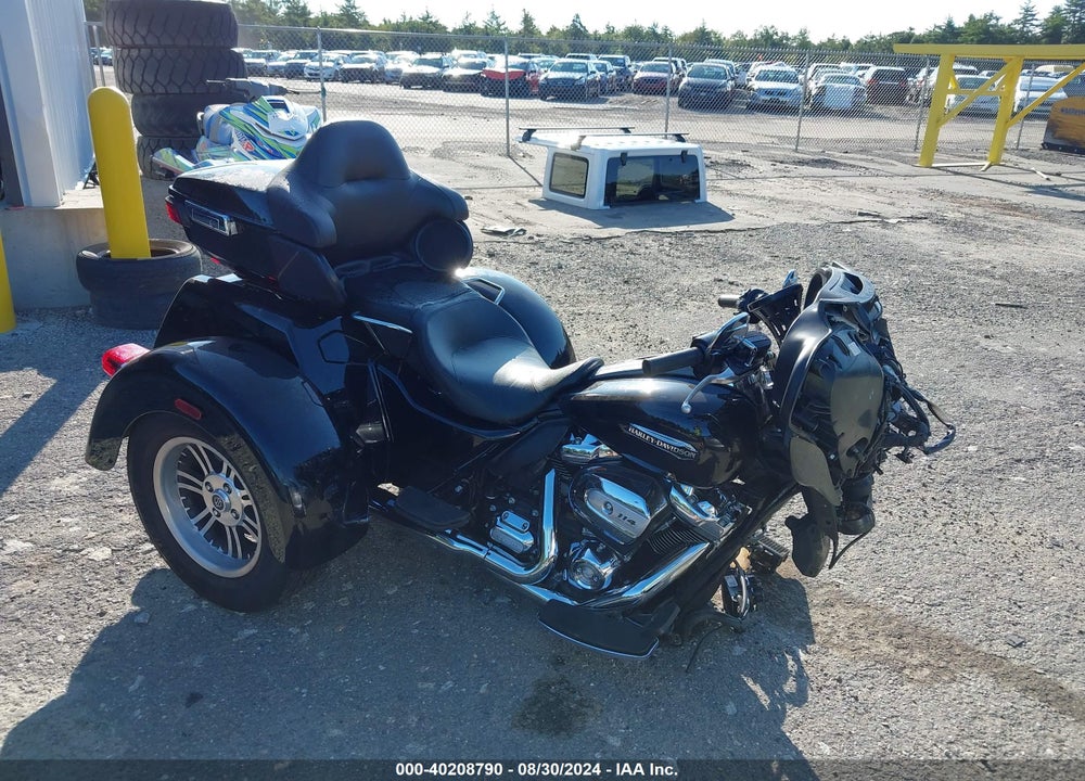 2021 HARLEY-DAVIDSON FLHTCUTG VIN: 1HD1MAF19MB851642