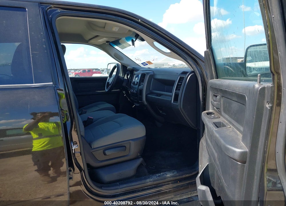 2014 RAM 2500 TRADESMAN VIN: 3C6UR4CL2EG120008