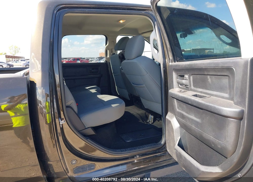 2014 RAM 2500 TRADESMAN VIN: 3C6UR4CL2EG120008