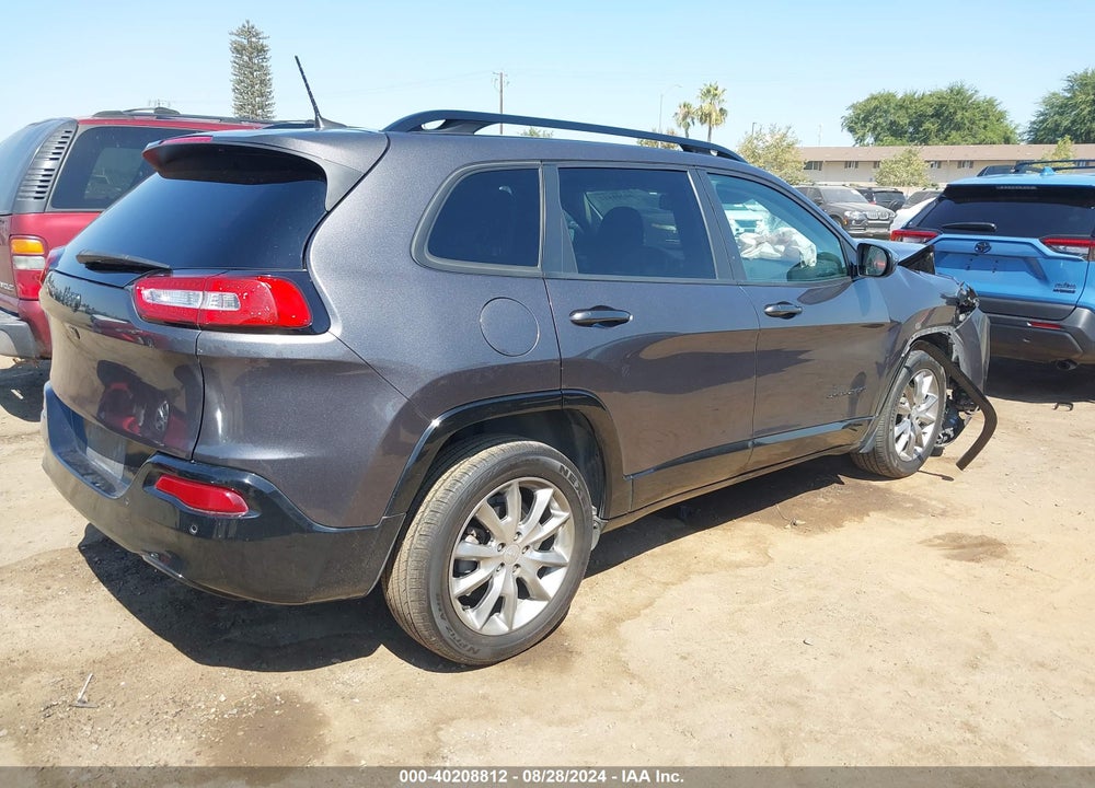 2018 JEEP CHEROKEE LATITUDE TECH CONNECT FWD VIN: 1C4PJLCB0JD615345
