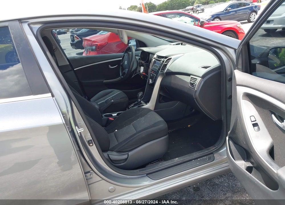 2016 HYUNDAI ELANTRA GT VIN: KMHD35LH6GU303970